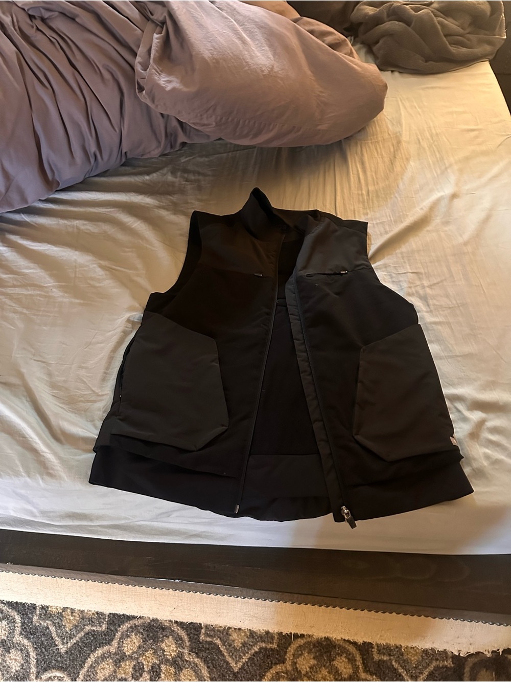 Women’s FIGS small Vest